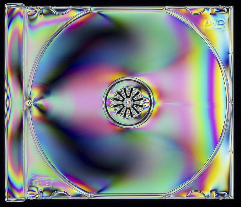 photoelastic stress of a plastic dvd case pasieka