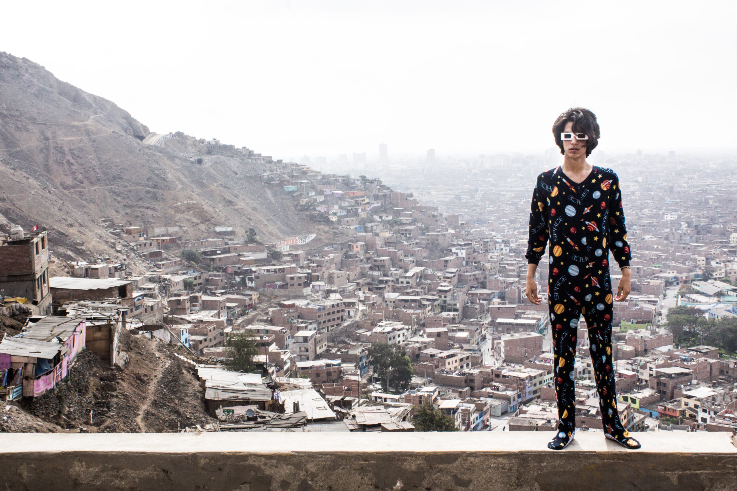 ilan-valdes-global-artist-profile-residency-materials-funding-portfolio-installation-environmental-awareness-social-design.pdf